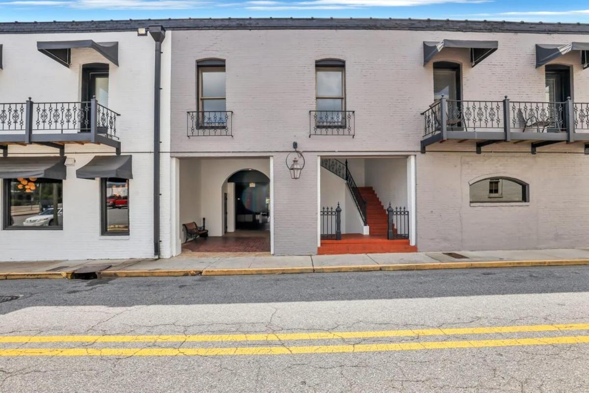Eagle'S Nest - Spacious Loft Downtown - Near Gsu Statesboro Exterior foto