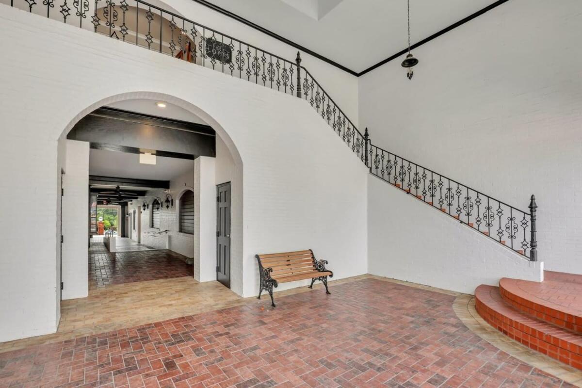 Eagle'S Nest - Spacious Loft Downtown - Near Gsu Statesboro Exterior foto